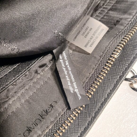Calvin Klein Hayden Saffiano Black Leather Tote Silver Chain Handles Used - Picture 15 of 16